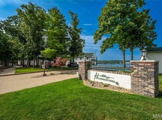 1208 W Harbour Towne Dr #W1208, Lake Ozark, MO 65049