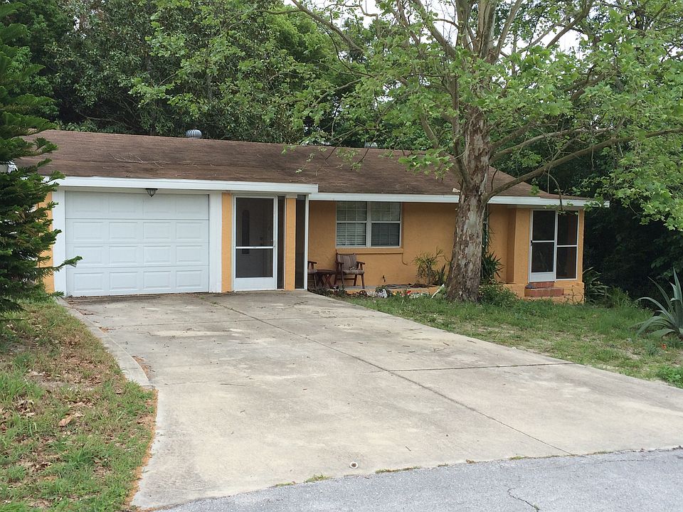 1st image of 215 Clara Vista St