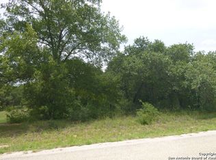 000 Clear Lake Loop, poteet, TX 78165