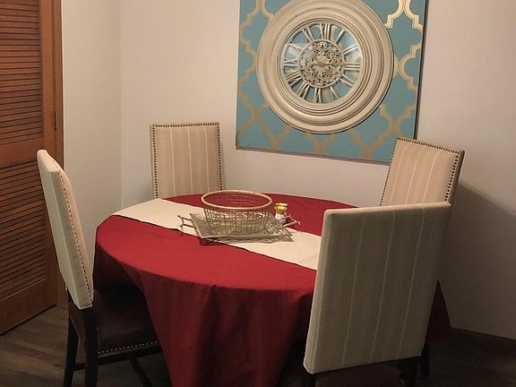 2nd image of 1427 Grandview Ave APT 2