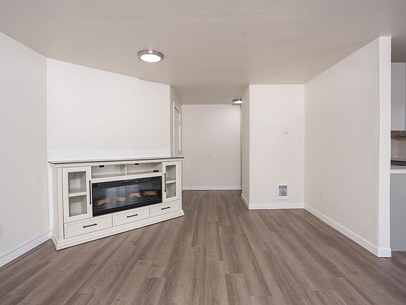 4th image of 504 4th Ave SE #A