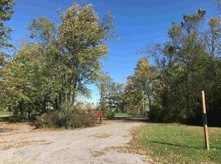 5533 N Shore Dr, Leo, IN 46765