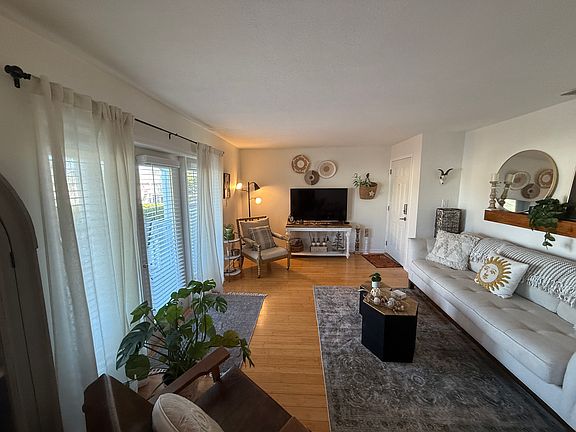 4th image of 5162 Salmon Dr SE #C