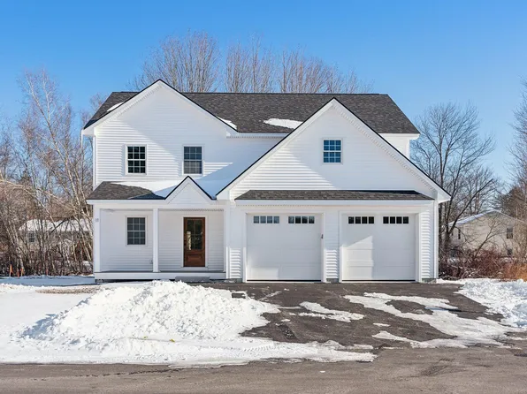 40 Nicklaus Lane, Westbrook, ME 04092