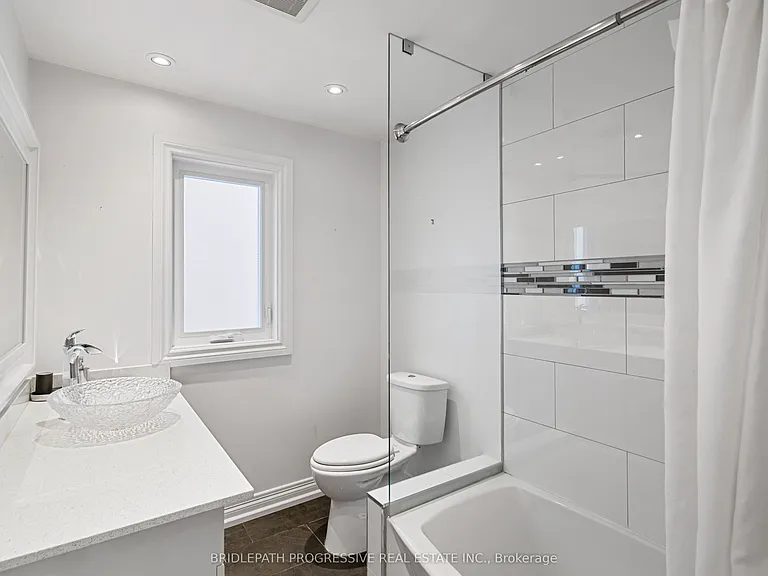 289 Burnett Ave — Photo 16