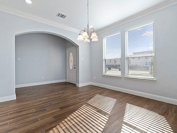 5th image of 9016 Quarry Hill Ct