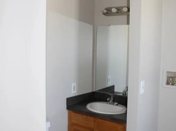11667 Joseph Campau St APT 7, Hamtramck, MI 48212