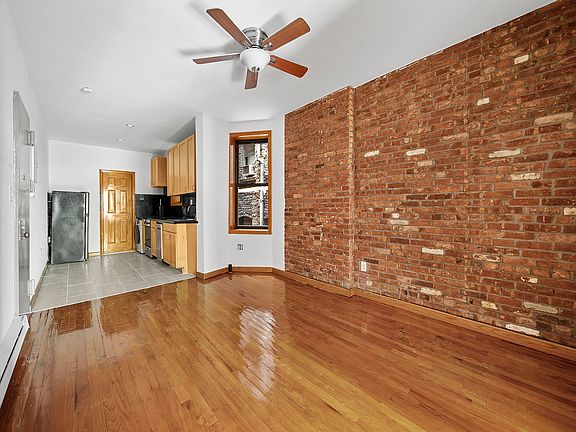3rd image of 258 W 15th St APT 1FW
