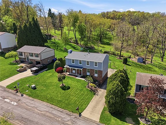 2nd image of 44 Forest Glen Dr