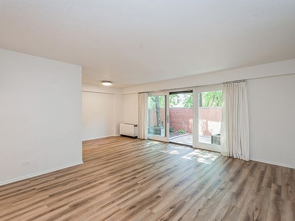 5th image of 1115 S Plymouth Ct APT 101