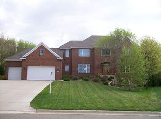 1006 Eveningstar Ct, Sartell, MN 56377