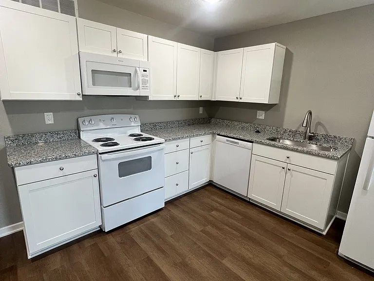 405 Jefferson St #B — Photo 5