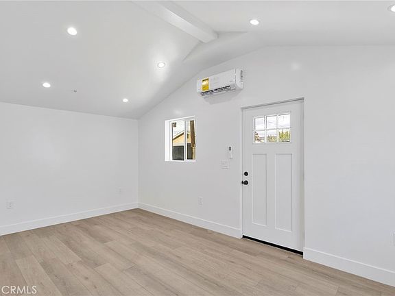 5th image of 1209 6th St Unit 2