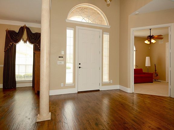5th image of 506 Rainforest Ln