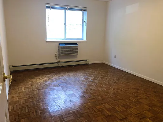 Rented by 18 REALTY | media 11