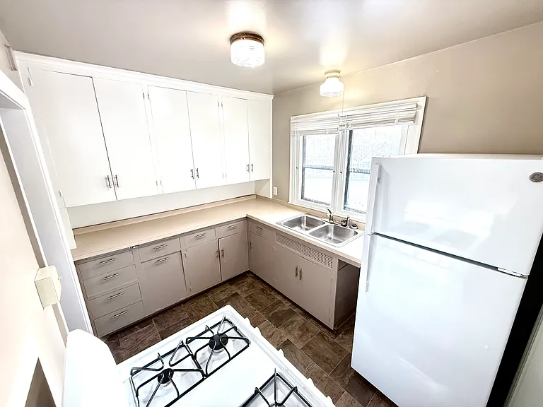 222 S 21st Ave E #1 — Photo 6
