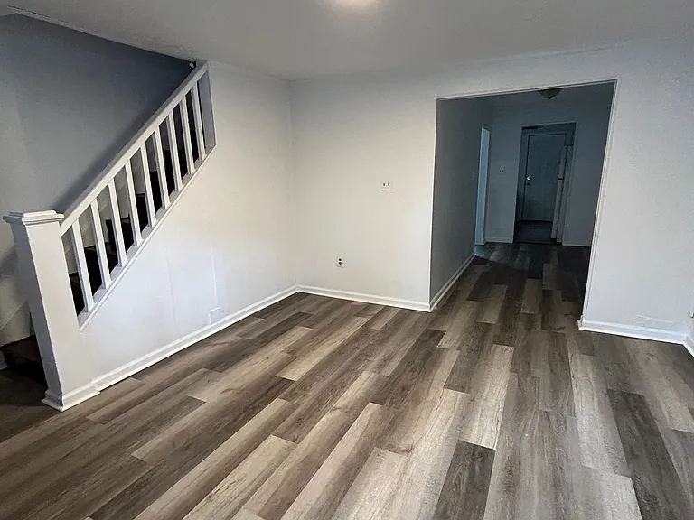 549 Lamberton St #1 — Photo 5