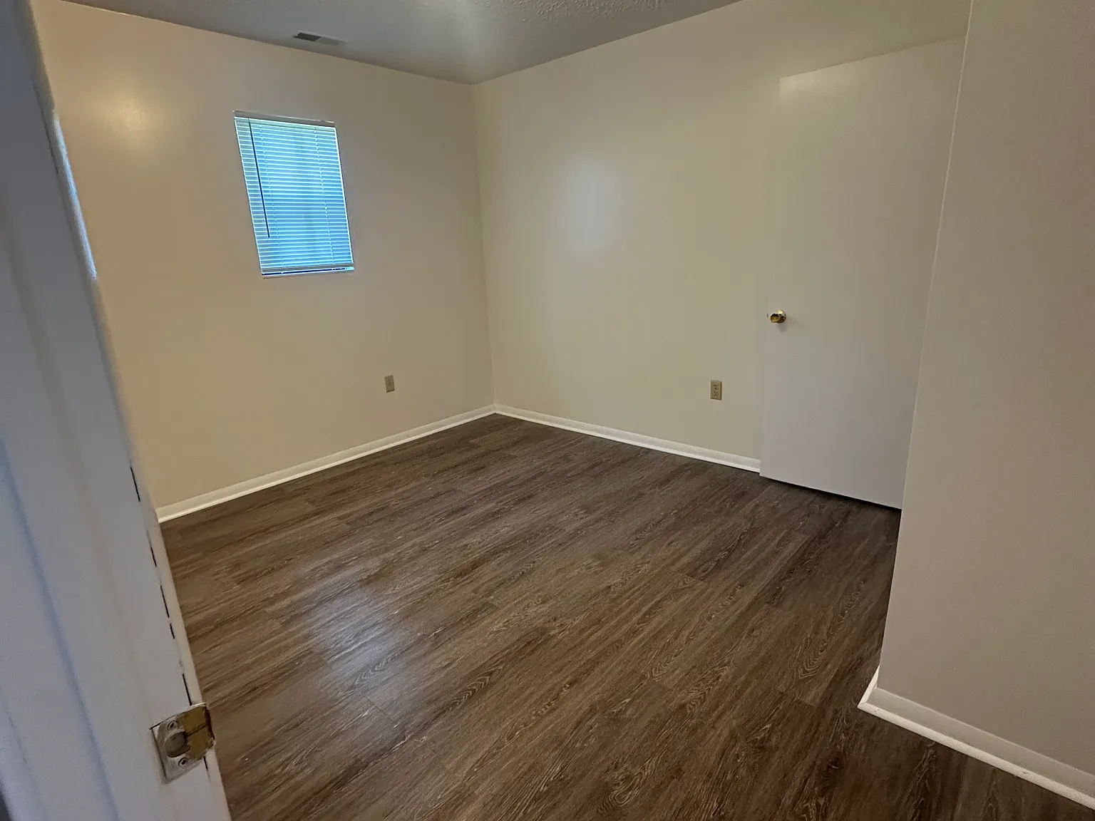 2 bed, $1,025 — Photo 3