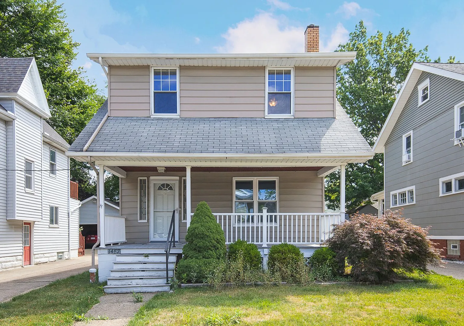 3 Bedroom Lakewood Single House! — Photo 1