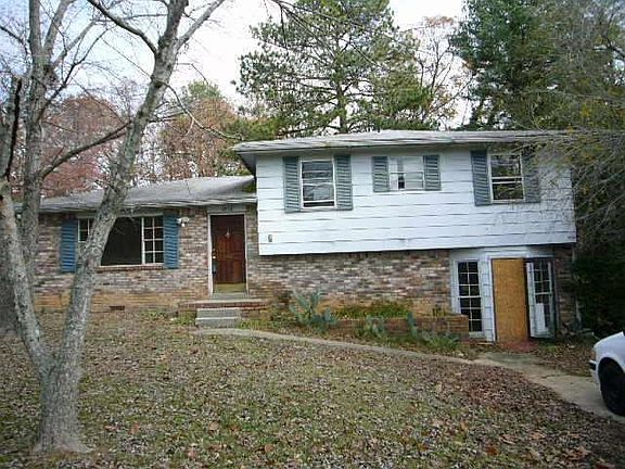 2nd image of 1856 Hillsway