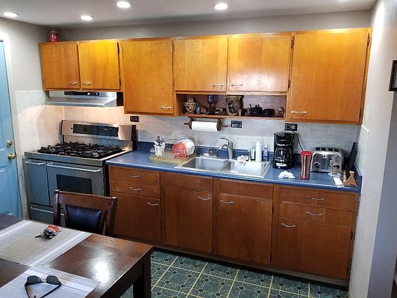 4th image of 6333 Rygate Ct