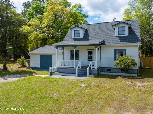 2414 Crossover Road, Wilmington, NC 28401