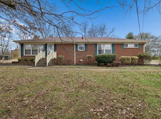 1117 Peninsula Dr, Gallatin, TN 37066