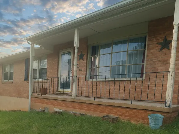 1384 Craig Robertson Rd SE, Roanoke, VA 24014