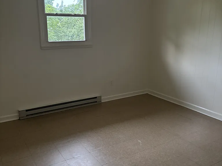 721 Burgis Ave — Photo 9