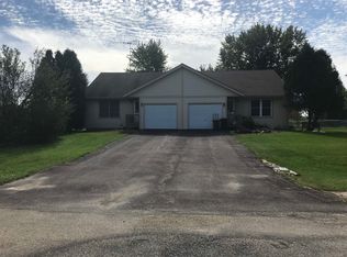2528 N 4645th Rd #W, Somonauk, IL 60552