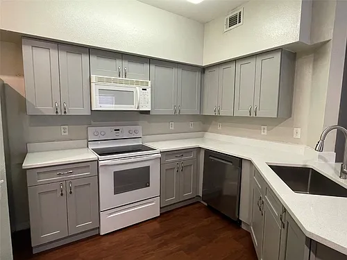 2320 Gracy Farms Ln #916 Photo 1