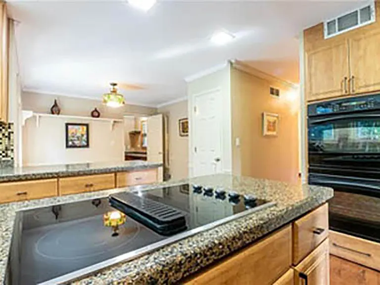 1456 Heritage Rd — Photo 41
