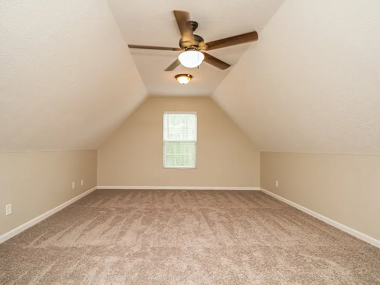 111 Springfield Dr — Photo 14