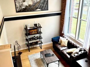 201 S Hoskins Rd APT 210, Charlotte, NC