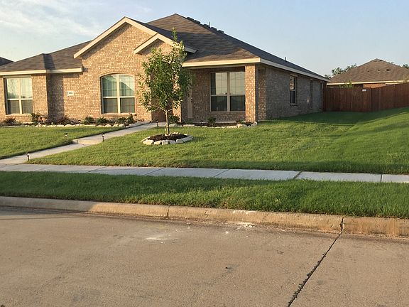 2nd image of 205 Collin Ct