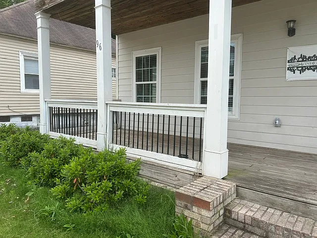 4 bed, 2600 sqft, $2,700 — Photo 3