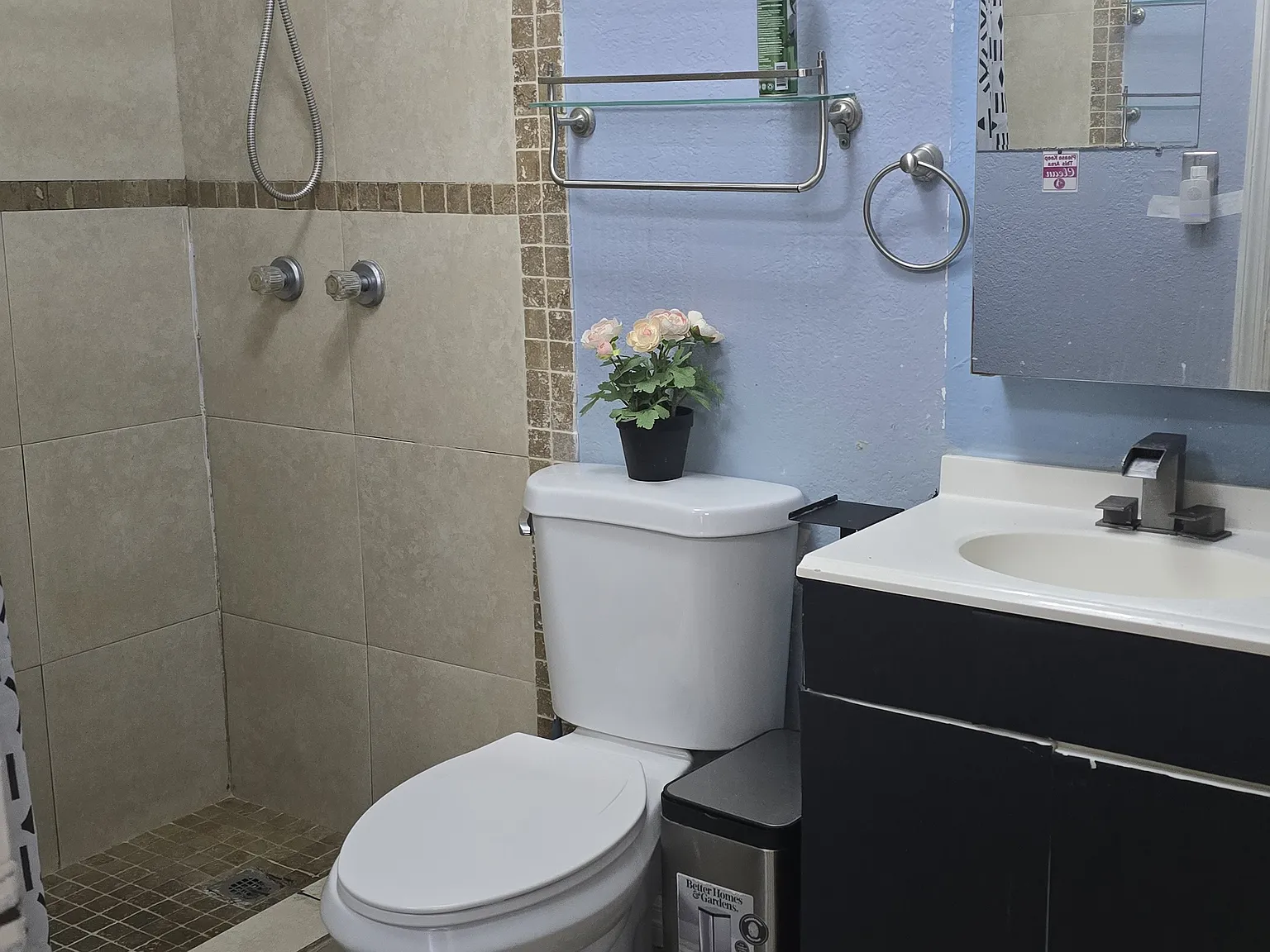 2 bed, 5555 sqft, $1,850 — Photo 3