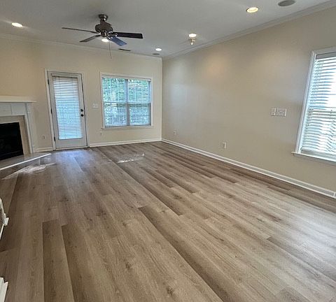 5th image of 2113 Thornblade Dr