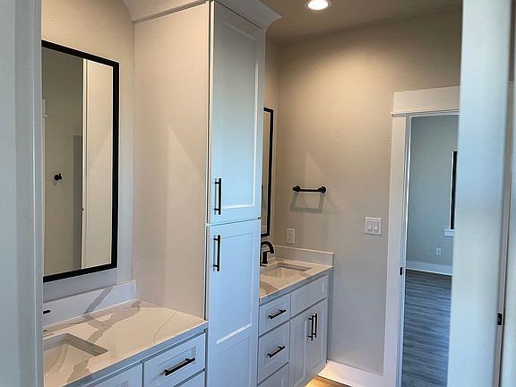 4th image of 280 Boushka Dr