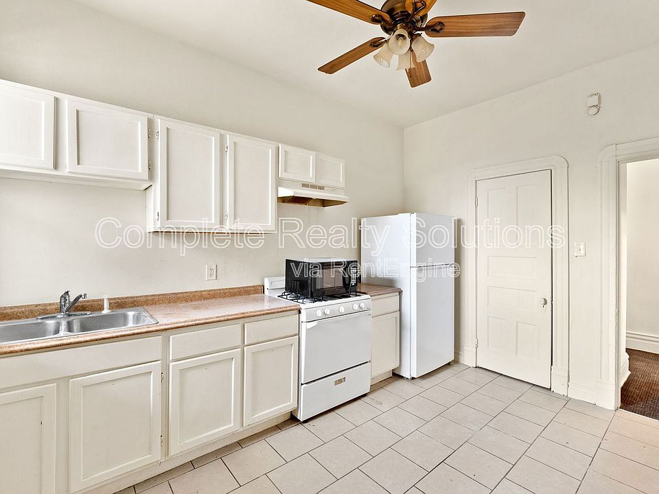 1st image of 5130 Kensington Ave #2