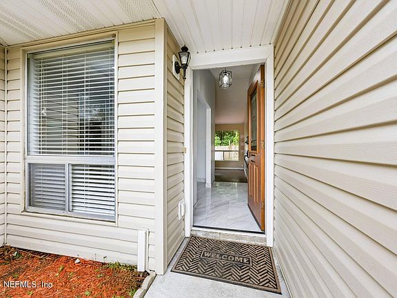 4th image of 3632 BALLESTERO Drive S