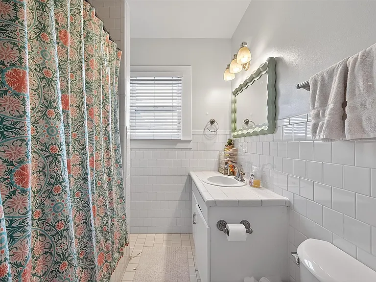 701 Highland St — Photo 37