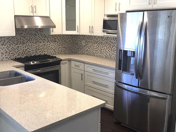 4th image of 5811 Lalor Dr