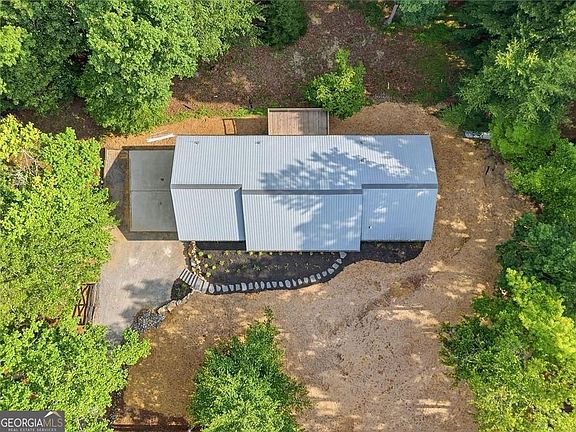 4th image of 627 Ammons Dr
