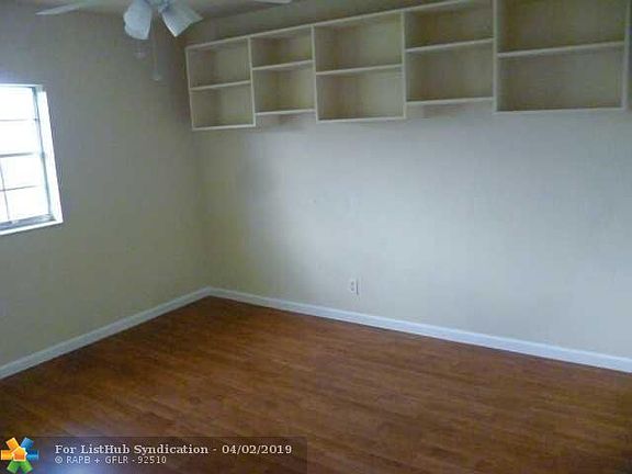 4th image of 1850 SW 81st Ter