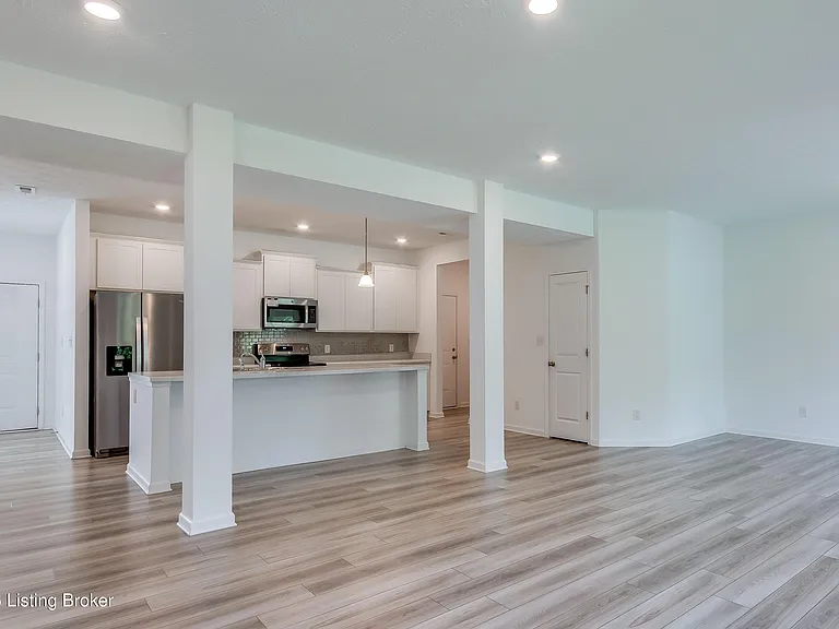 17010 Meander Way — Photo 28