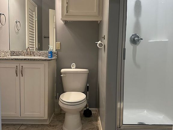 4th image of 500 W Hale St