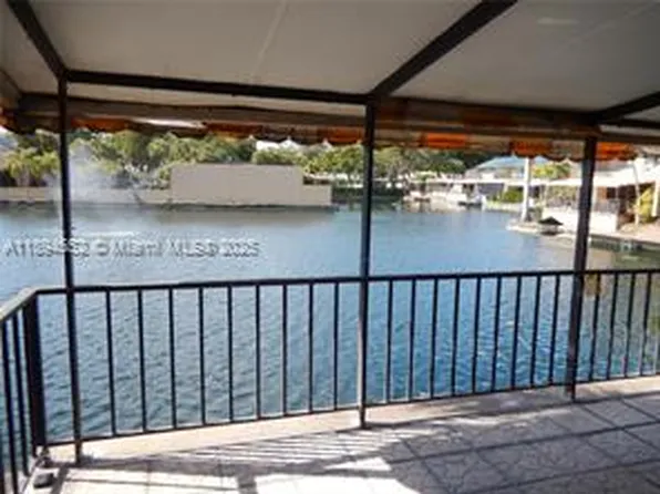 16000 Kilmarnock Dr, Miami Lakes, FL 33014