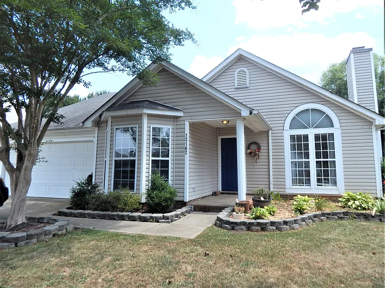 12162 Dearview Ln — Photo 10