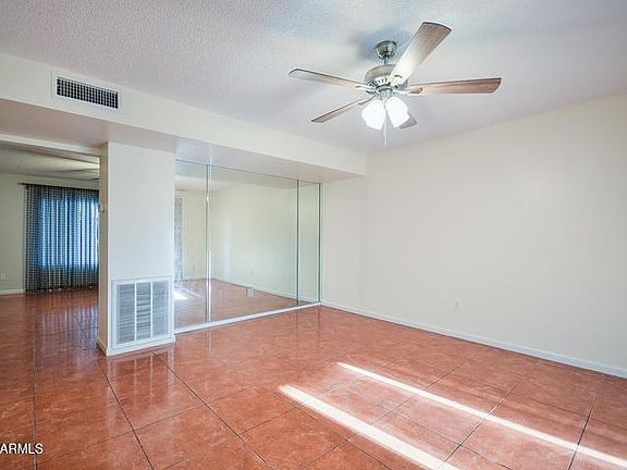 5th image of 4550 N 15TH Avenue